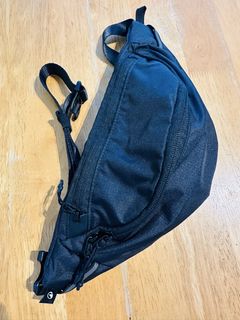 (Category: ) located in . Submitted by EuansHP.EZundergarments (Listing ID 1443865199, Image 1). Description: .