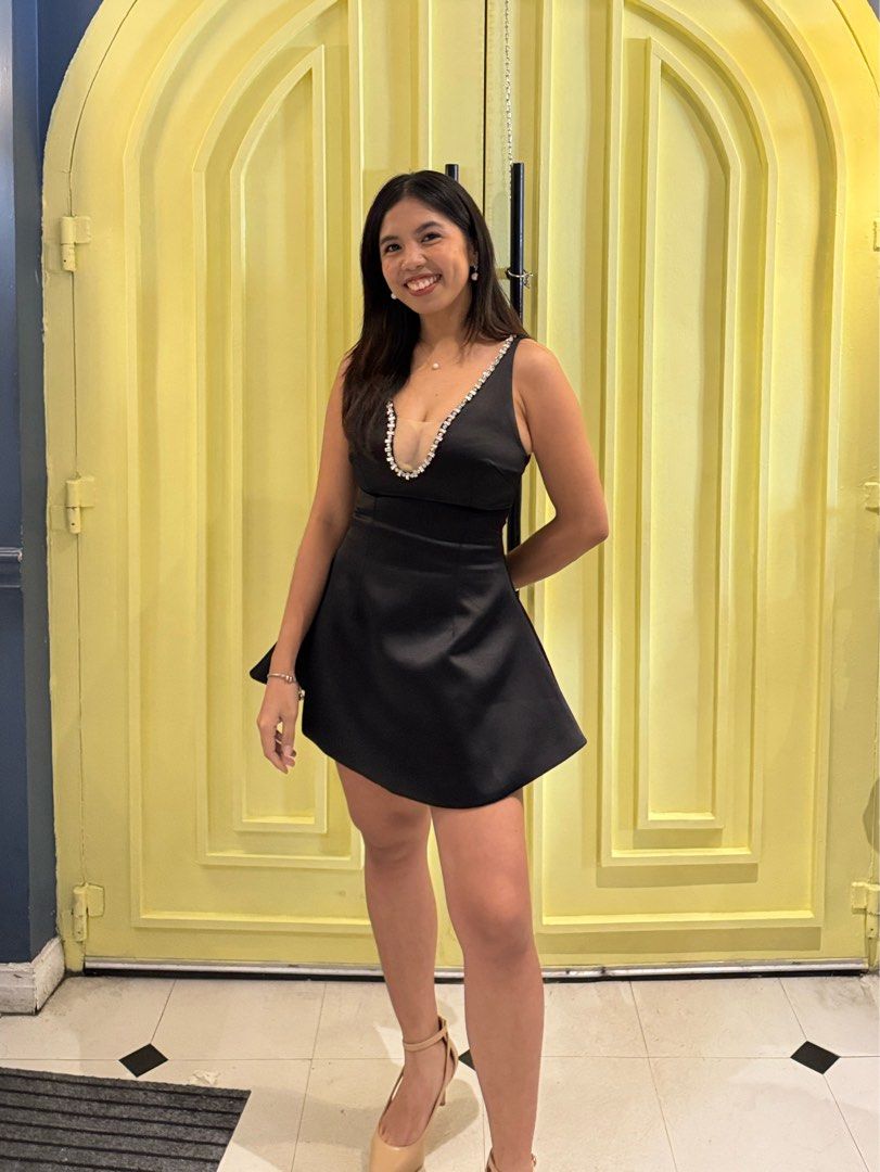 Black Cocktail Dress (Category: Dresses) located in Dinalupihan. Submitted by declutterwithemma (Listing ID 1443834675, Image 1). Description: Fits XS-S Worn twice only.