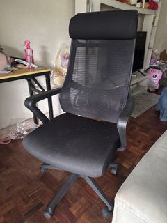 (Category: ) located in . Submitted by decluttermakati (Listing ID 1443730063, Image 1). Description: .