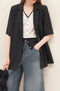 (Category: ) located in . Submitted by shopalmostfriday (Listing ID 1443708435, Image 1). Description: .