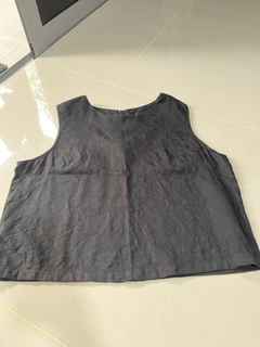 (Category: ) located in . Submitted by joannefashioncloset (Listing ID 1443797843, Image 1). Description: .