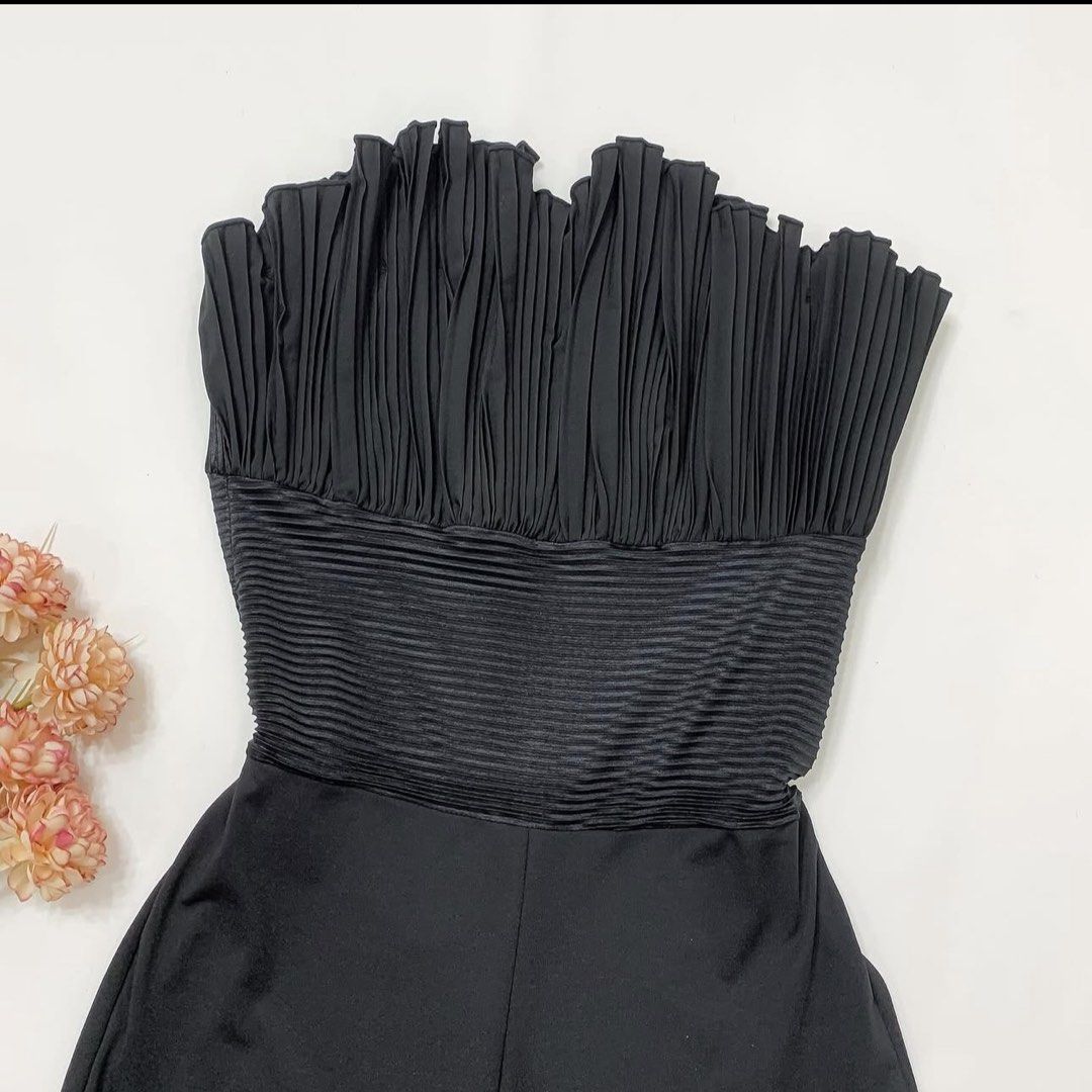 Black Tube Jumpsuit (Category: Jumpsuits) located in Dinalupihan. Submitted by declutterwithemma (Listing ID 1443822005, Image 3). Description: Fits S-M My height is 5’2”. .