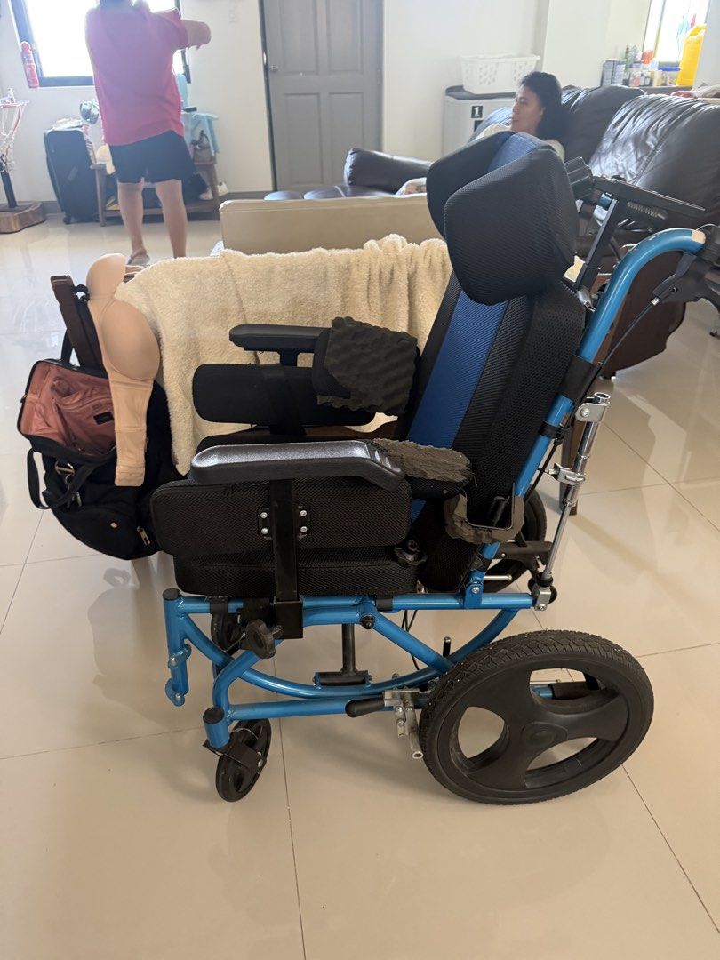 Blue and Black Adaptive Wheelchair with Headrest (Category: Wheelchairs) located in Manila. Submitted by eksenadora (Listing ID 1443905196, Image 2). Description: - Adaptive pediatric wheelchair in blue and black - Includes headrest for extra support - Padded armrests and seat for comfort - Sturdy and reliable frame - Ready for its new home! Location: Basa Air Base, Pampanga Price: 2,0000 Wheelchair for Teens MOP: Gcash Delivery: Pick-up.