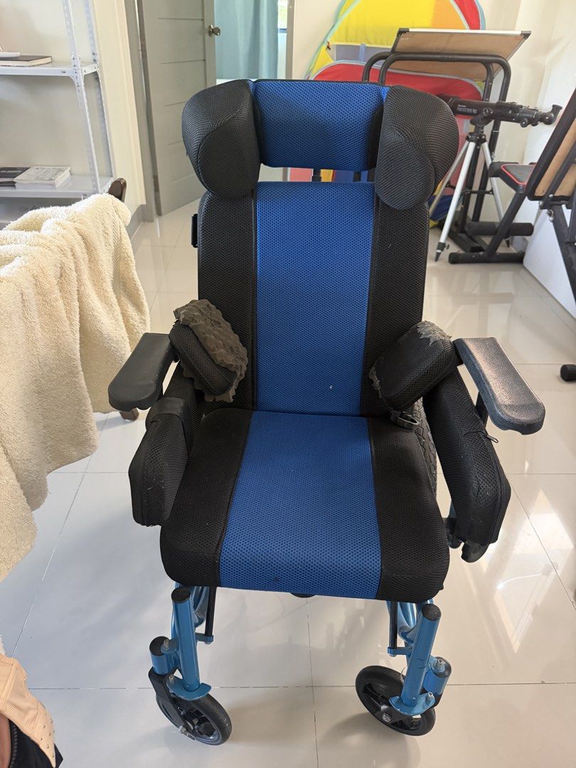 Blue and Black Adaptive Wheelchair with Headrest (Category: Wheelchairs) located in Manila. Submitted by eksenadora (Listing ID 1443905196, Image 1). Description: - Adaptive pediatric wheelchair in blue and black - Includes headrest for extra support - Padded armrests and seat for comfort - Sturdy and reliable frame - Ready for its new home! Location: Basa Air Base, Pampanga Price: 2,0000 Wheelchair for Teens MOP: Gcash Delivery: Pick-up.