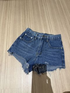 (Category: ) located in . Submitted by amanda9922 (Listing ID 1443850197, Image 1). Description: .