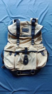 (Category: ) located in . Submitted by urthriftbff (Listing ID 1443906939, Image 1). Description: .