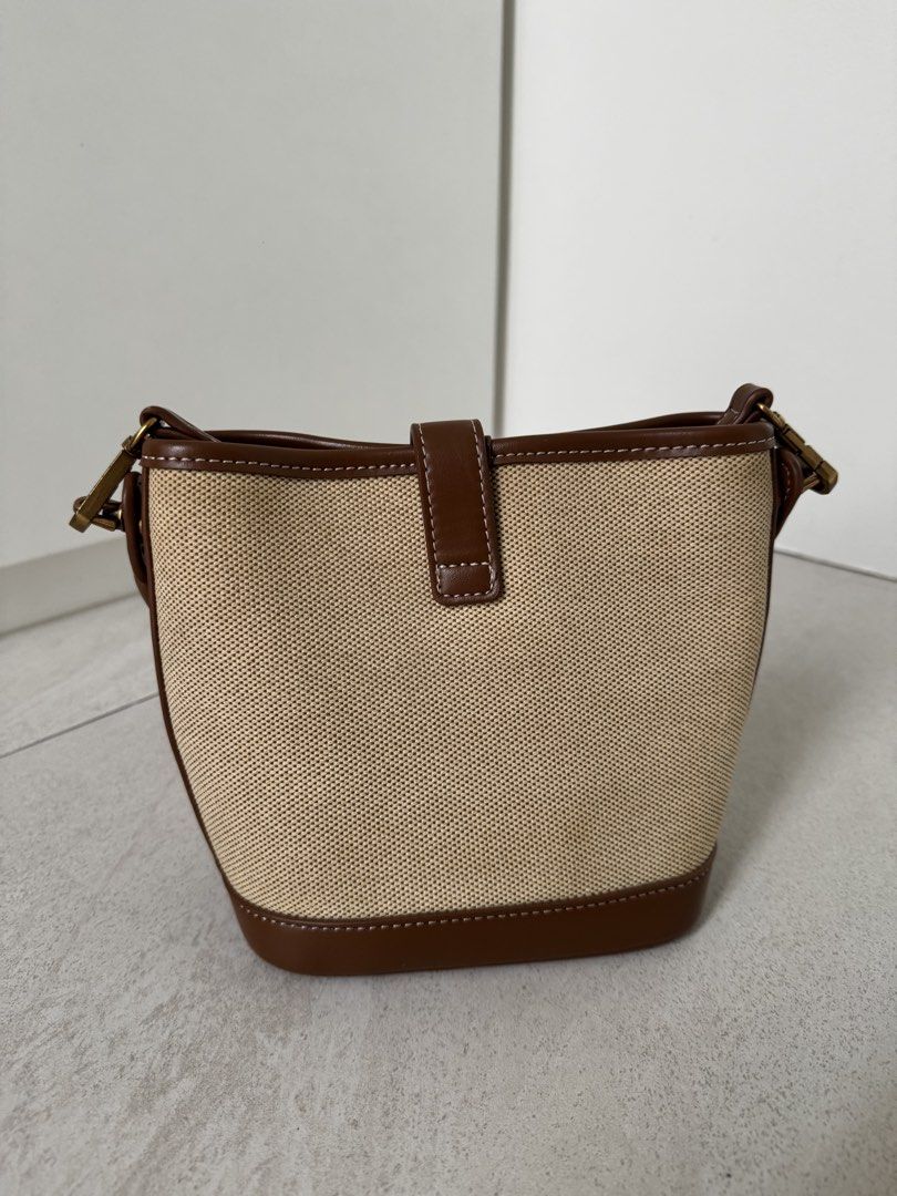 Bucket Brown Leather Bag (Category: Cross-body Bags) located in Quezon City. Submitted by ciiel (Listing ID 1443761785, Image 3). Description: .