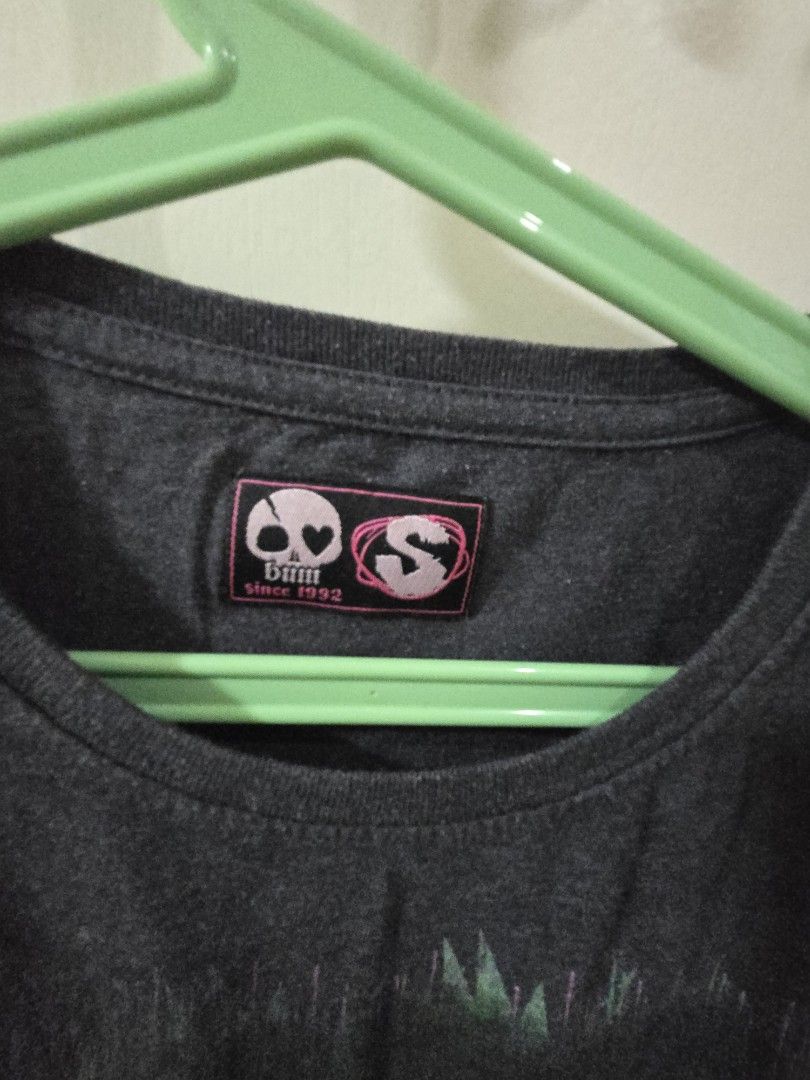 Bum shirt for women (Category: Shirts) located in Bacoor. Submitted by mishindeclutter (Listing ID 1443817657, Image 2). Description: .