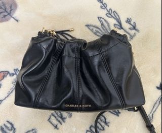 （分類：）位於 。 由 naaa_1029 提交（商品編號 1443816249，圖片 1）。簡介： 。