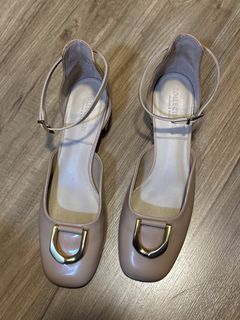 (Category: ) located in . Submitted by fnm_closet (Listing ID 1443794872, Image 1). Description: .
