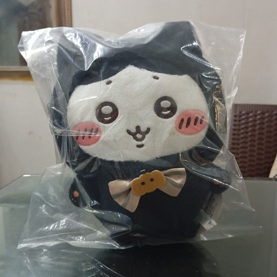 Chiikawa Halloween 2025 Hachiware Black Cat (Category: Plushies & Soft Toys) located in Pasig City. Submitted by manlad (Listing ID 1443856940, Image 1). Description: Special Edition Chiikawa Halloween 2025, Hachiware version plushie Approximately 20cm Authentic product from nagano & Parade MOP: GCash / BPI Delivery: Lalamove, shipping c/o buyer.