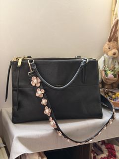 (Category: ) located in . Submitted by VethClosetPH (Listing ID 1443828804, Image 1). Description: .