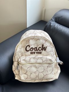 (Category: ) located in . Submitted by premiumoutlets. (Listing ID 1443880337, Image 1). Description: .