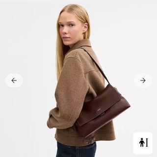 (Category: ) located in . Submitted by luxe_pick_planet (Listing ID 1443897446, Image 1). Description: .