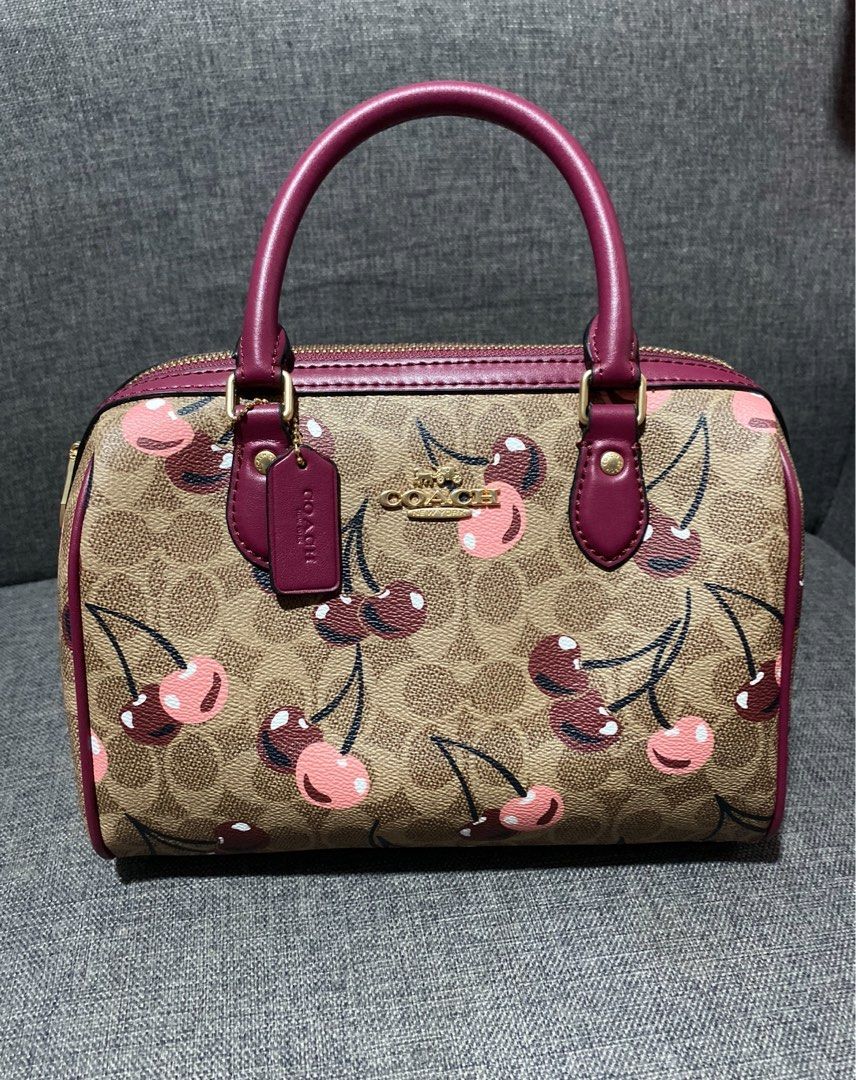 Coach Doctor bag (with sling) - SALE (Category: Shoulder Bags) located in Cagayan de Oro. Submitted by https.figurefindscdo (Listing ID 1443893245, Image 1). Description: 📍LOCATION: CAGAYAN DE ORO CITY * Payment first * Pay now, delivery or shipping tomorrow ❌NO CANCELLATIONS/NO CHANGE ITEM ❌NO BOGUS BUYER ❌NO REFUNDS (unless you can provide proof of damage and video of opening the package) Mode of payment: Gcash or Bank transfer (no cod) BAGS A