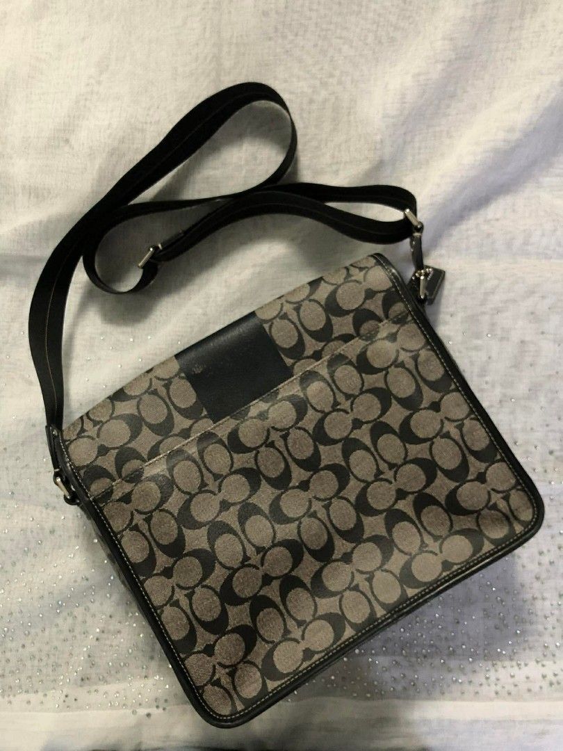 Coach Signature Messenger Bag (Category: Shoulder Bags) located in Manila. Submitted by sabrinacalin (Listing ID 1443885410, Image 2). Description: Length : 35cm Width : 13cm Height: 27cm Original/Authentic Actual and Detailed Pictures are Posted Pick Up at One Oasis condominium ortigas extension pasig city Or Delivery via Lalamove,Jnt, LBC cod/cop JNT (payment first basis,gcash) THANKYOU!.