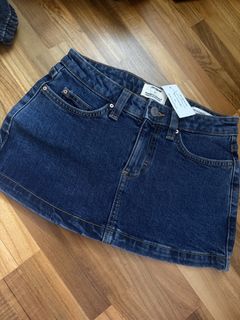 (Category: ) located in . Submitted by bellyseow27542 (Listing ID 1443767314, Image 1). Description: .