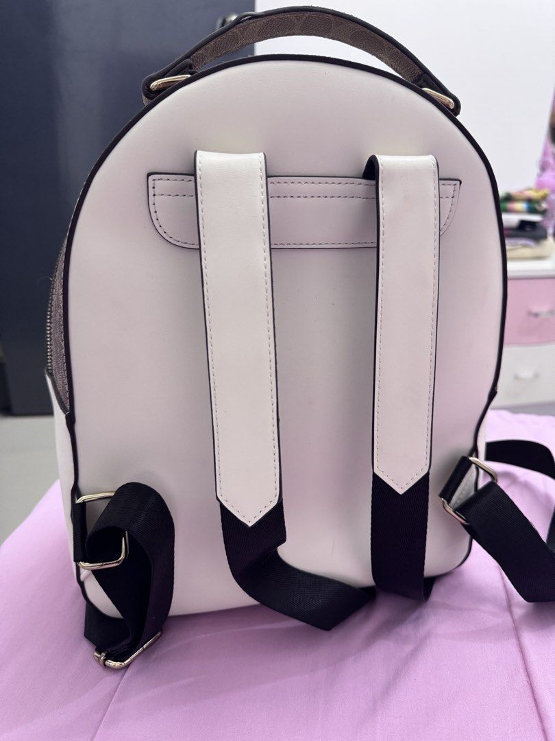 Cute Backpack (Category: Backpacks) located in Taguig. Submitted by dearestcatlady (Listing ID 1443851818, Image 3). Description: .