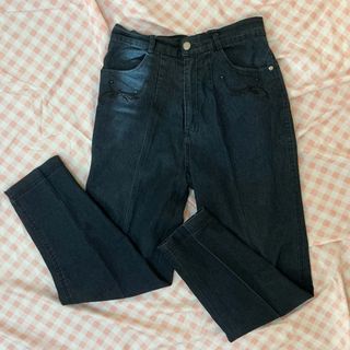 (Category: ) located in . Submitted by secondestyle (Listing ID 1443821034, Image 1). Description: .