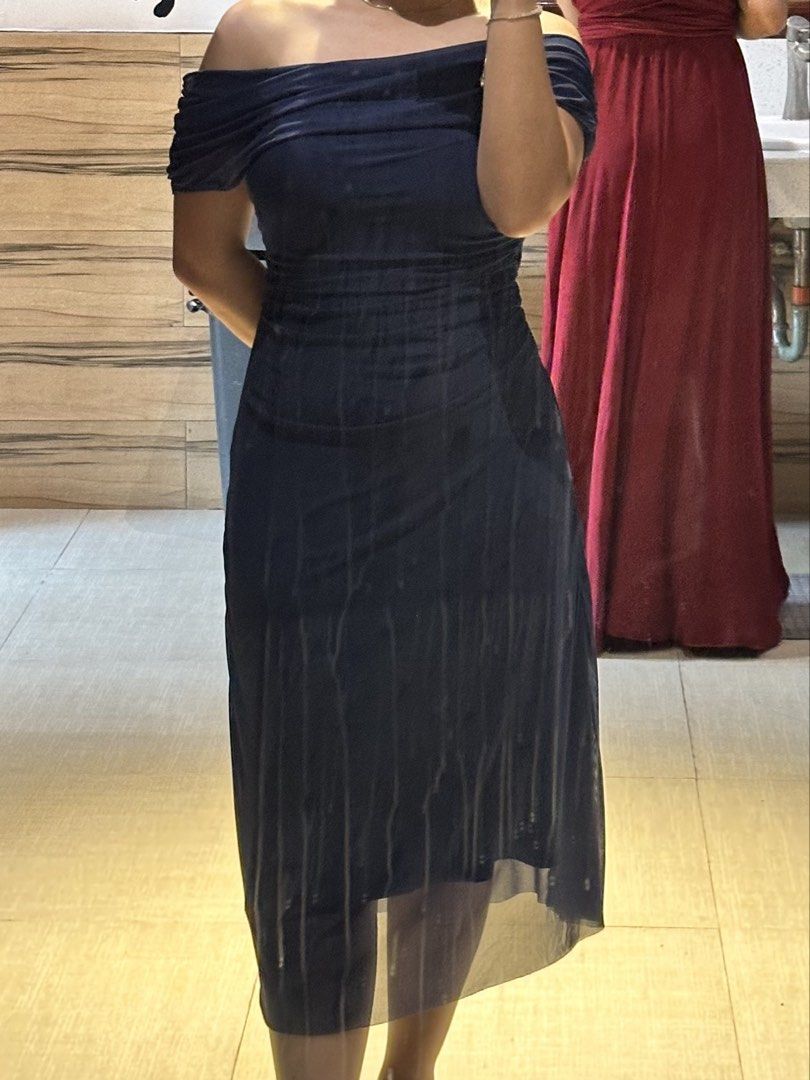 Dazy Navy Blue Off Shoulder Dress (Category: Dresses) located in San Fernando. Submitted by _sxya (Listing ID 1443910642, Image 2). Description: 📍elyu -Twice lang nagamit .