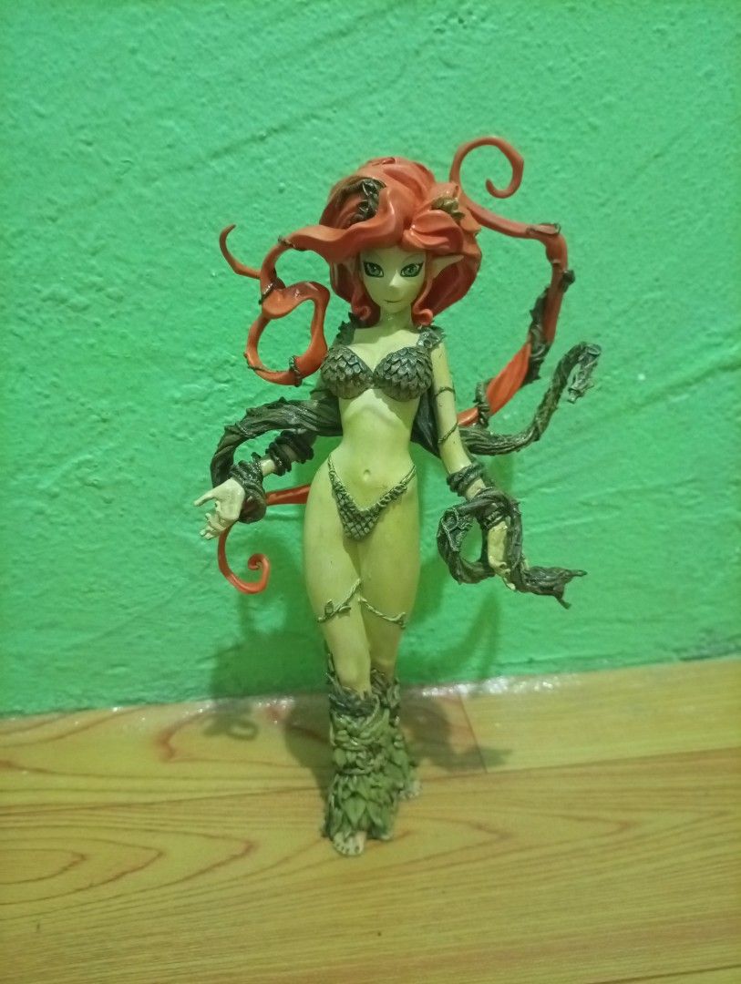 DC ©2009 Poison Ivy PVC Statue (Category: Figurines & Statues) located in Manila. Submitted by mojonarchives (Listing ID 1443749776, Image 1). Description: DC Ame-Comi ©2009 Heroine Series Poison Ivy PVC Statue 9 Inches tall Delivery Every Saturday 🙏❤️ location Quezon City MOP Gcash MOD Jnt Express 🚀.