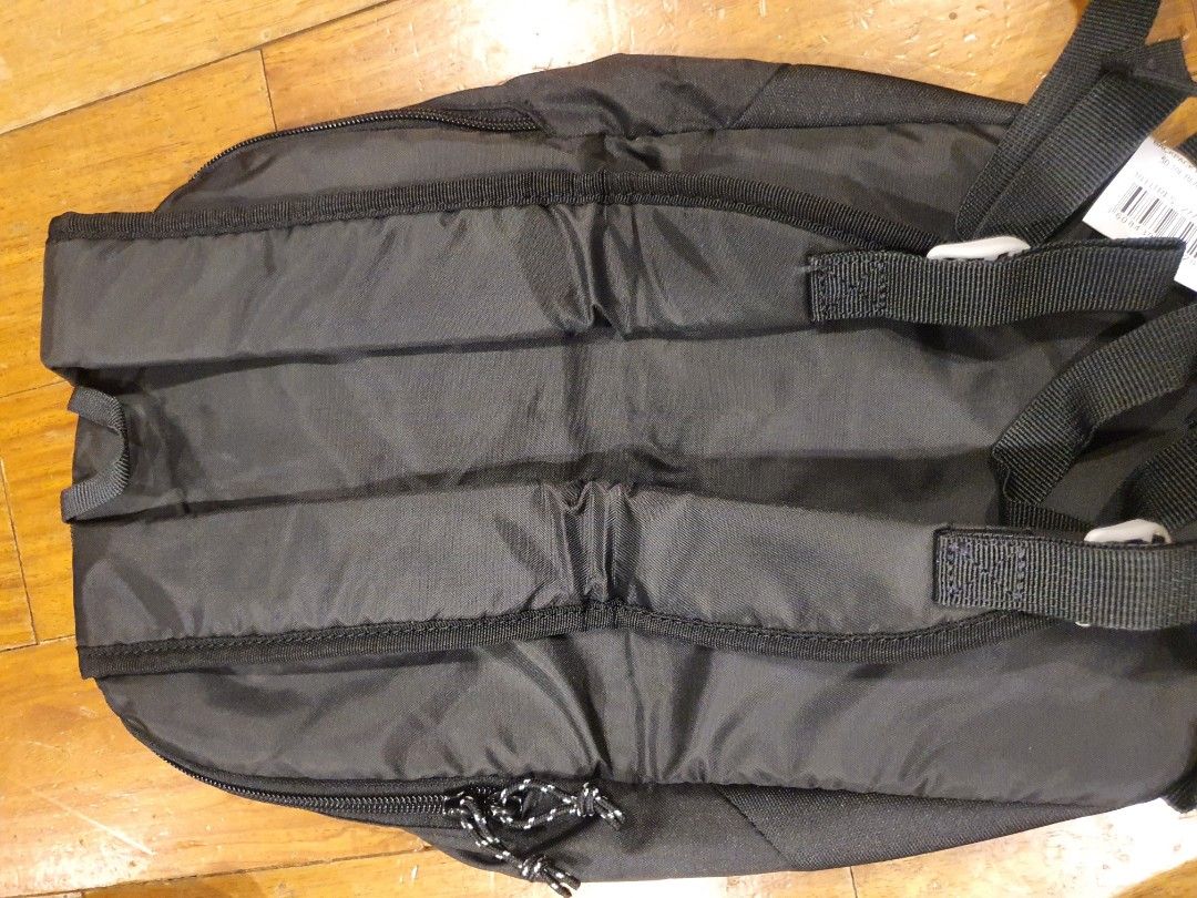 Decathlon quechua backpack (Category: Backpacks) located in Taguig. Submitted by supernova888 (Listing ID 1443784958, Image 2). Description: no tag bnew sl neg.