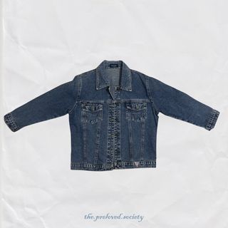 (Category: ) located in . Submitted by the.preloved.society (Listing ID 1443856110, Image 1). Description: .