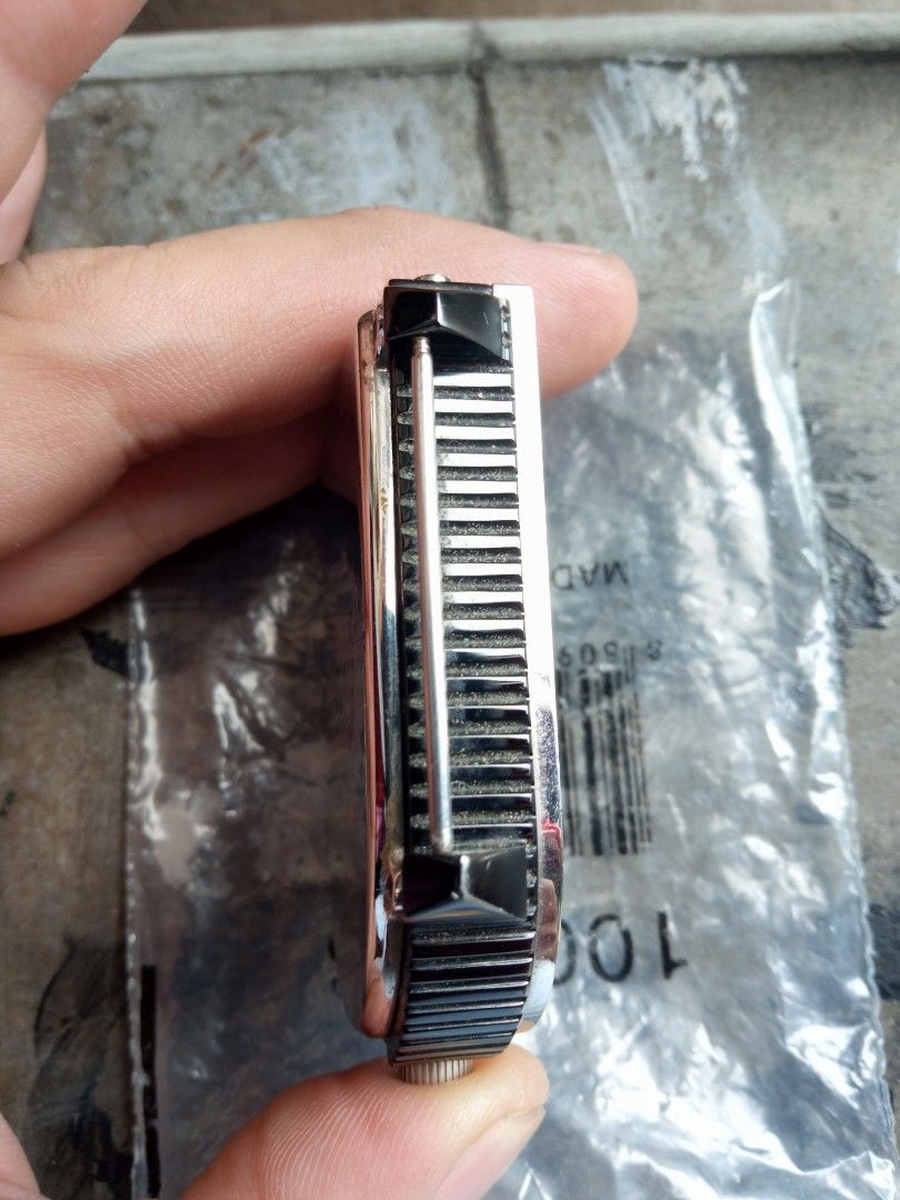 Diesel "Time 2" DZ-7207 Watch (NO BATTERY) (Category: Men's Watches) located in Manila. Submitted by studiozero51579 (Listing ID 1443780720, Image 3). Description: 100% working in good condition - Diesel "Time 2" watch - Large analog face with sub-dial - Digital display - Water resistant 5 BAR - Solid stainless steel - Minor scratches on the back casing - Unique design in.