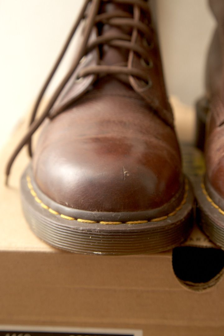 Doc Martens 1460 Carpathian Leather - Tan (Category: Boots) located in Quezon City. Submitted by melomonserrat (Listing ID 1443770931, Image 3). Description: - 8-eye 1460 boot, made with Carpathian: a soft, flexible full-grain leather with a naturally tumbled texture - Tan color - with box Issue: leather scratch on the toe of the right boot can send more photos if needed bdo/gcash/maribank Fairview, QC location.