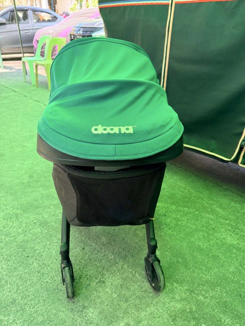 Doona Infant Car Seat Stroller - Green (Category: Strollers) located in Manila. Submitted by kyladp (Listing ID 1443778513, Image 3). Description: - Doona infant car seat and stroller combo - Converts from car seat to stroller in seconds - Easy to use and transport - Stylish and practical green color - Folds compactly for storage - Ideal for on-the-go parents and travel with baby With Doona infant insert and Doona bag Pwede sa newborn up to 2 yrs