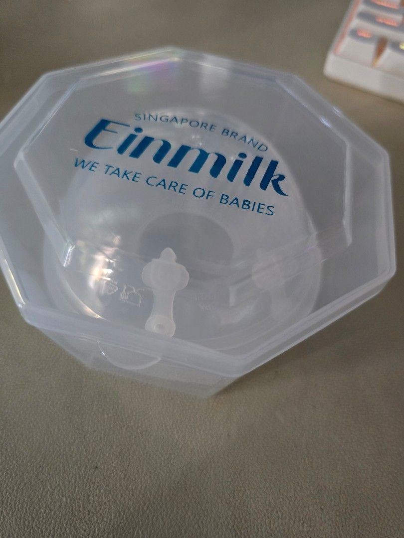Breast Milk Storage Bottles and Flanges (Category: Breastfeeding & Bottle Feeding) located in Cainta. Submitted by mayiaba (Listing ID 1443804621, Image 3). Description: Take all - Storage wideneck bottles for breastmilk 180ml 8pcs - Einmilk breastmilk wearable collector - dula Silicone manual breast pump 899+Shipping (LastPricePosted) Pay via maya/ gcash/bdo Deliverviagrab/lalamove(anyday) or jnt loc.Cainta.