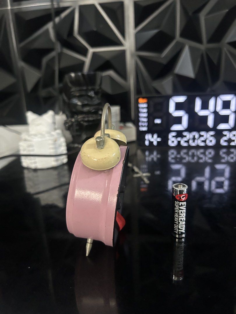 Evercore retro design pink cute alarm clock (Category: Clocks) located in General Trias. Submitted by aprilocampo0412 (Listing ID 1443807920, Image 2). Description: Evercore retro design pink cute alarm clock Working modern yung alarm clock sounds see video 100 Loc Tanza Cavite.