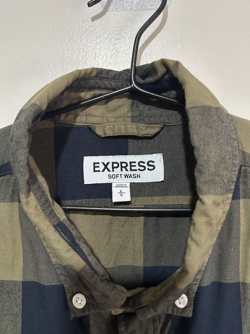 Express Soft Wash Long Sleeve Flannel Polo (Category: Formal Shirts) located in Balagtas. Submitted by bookplug_ph (Listing ID 1443792166, Image 3). Description: Length: 29.5 inches Width: 23 inches.