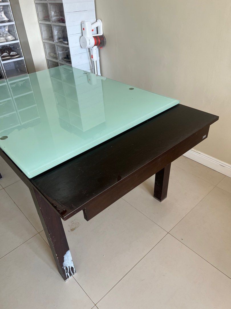 Extendable Glass Top Dining Table (Category: Tables & Sets) located in Quezon City. Submitted by ashleywhooo (Listing ID 1443806233, Image 2). Description: LWH 120 x 90 x 75 Extenders 22cm on both sides Pick Up only .