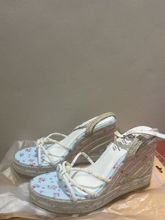 (Category: ) located in . Submitted by beckygurl (Listing ID 1443877144, Image 1). Description: .