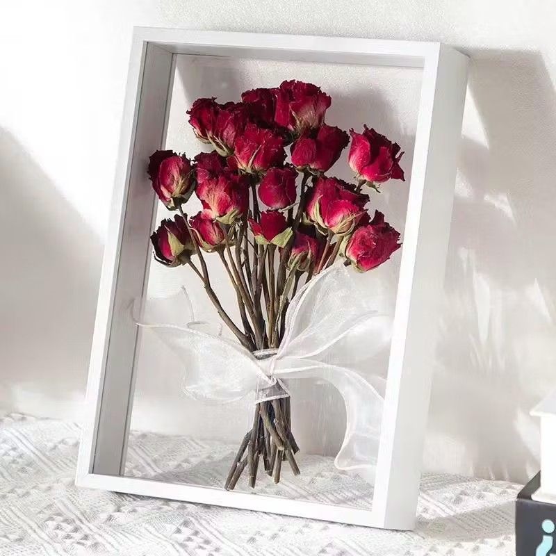 Flower Display Frame - A4 Size (Category: Frames & Pictures) located in Muntinlupa City. Submitted by pfibhionlineshop (Listing ID 1443839582, Image 3). Description: White frame is in A4 size and includes fairy lights. Batteries not included..