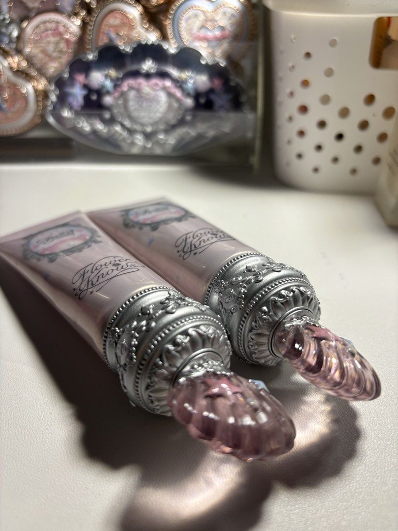 Flowerknows Shell's Jewel Primer (Category: Makeup) located in Batangas. Submitted by rocheluxy (Listing ID 1443836317, Image 2). Description: .