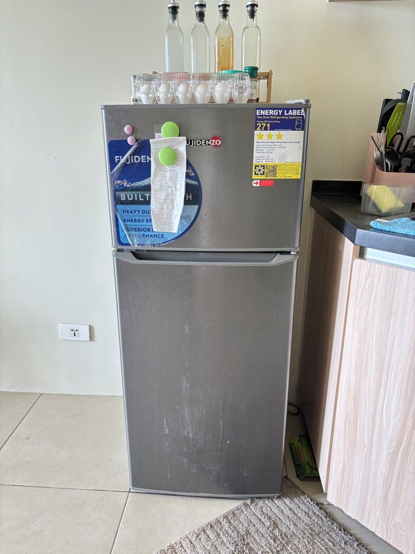 Fujidenzo Refrigerator - Built for Heavy Duty Performance (Category: Refrigerators and Freezers) located in Quezon City. Submitted by sopiiyyaa (Listing ID 1443745097, Image 1). Description: PRICE IS NEGOTIABLE PM LANGG - Fujidenzo Top Freezer Refrigerator - 2 yrs old - NEEDS CLEANING lang pero maayos pa free na yung last picture. need lang din linisin rfs: moving out.