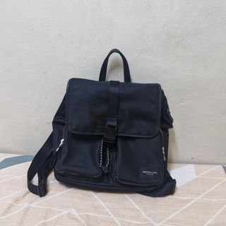 (Category: ) located in . Submitted by preloved_shelf (Listing ID 1443764913, Image 1). Description: .