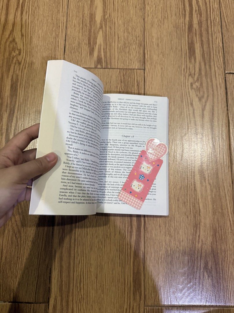 Great Expectations by Charles Dickens | Wordsworth Classic (PB) (Category: Storybooks) located in Guiguinto. Submitted by _booktalksph (Listing ID 1443848266, Image 3). Description: Condition: 🔖 No spine crease 🔖 No tanning and foxing GR rating: 3.80⭐️ 💌 Feel free to DM for inquires ~~ 💌 Location: Bulacan 💌 MOP: Bank Transfer or Gcash 💌 MOD: Direct JNT // 📬Starts at 54 for MMPB books // 📬Starts at 74 for TP/HB books.