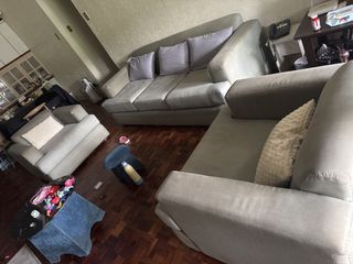 (Category: ) located in . Submitted by decluttermakati (Listing ID 1443729825, Image 1). Description: .