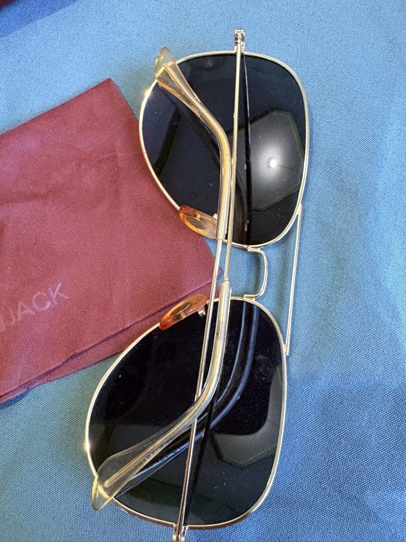 Grey Jack aviator shades (Category: Sunglasses & Eyewear) located in Cebu City. Submitted by narssandra (Listing ID 1443794843, Image 3). Description: RFS: too many shades 🙂‍↕️ Bought this for around 1800+ before and the item is in a very good condition .