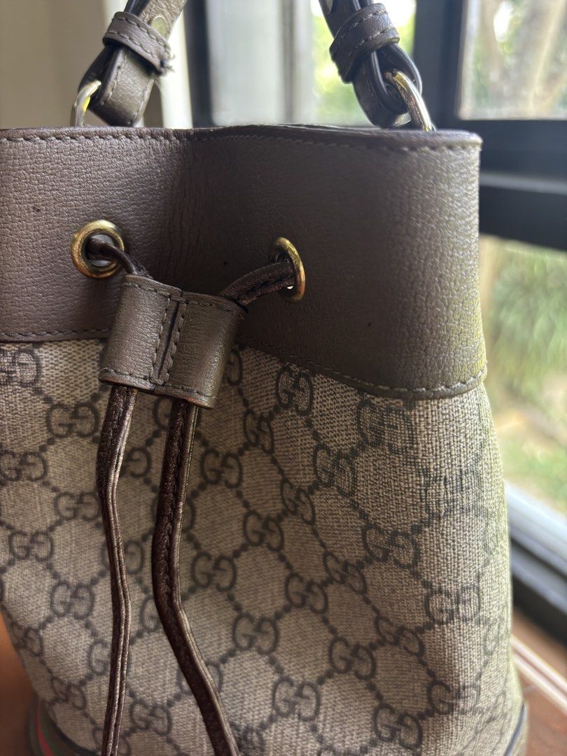 Gucci Bucket Bag (Category: Luxury Bags & Wallets) located in San Pascual. Submitted by s3resale (Listing ID 1443737979, Image 2). Description: Coded Missing sling. Madumi ung loob Ne konting labas piping sa corners.. see photos.., No to maselan.