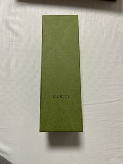 （分類：）位於 。 由 haysonsecondhandluxury 提交（商品編號 1443871861，圖片 1）。簡介： 。