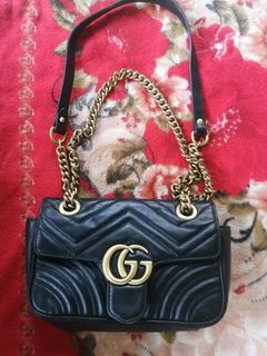 (Category: ) located in . Submitted by thrifting_mamah (Listing ID 1443788023, Image 1). Description: .
