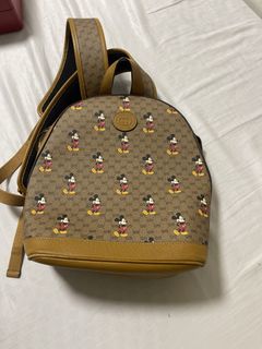 （分類：）位於 。 由 haysonsecondhandluxury 提交（商品編號 1443869104，圖片 1）。簡介： 。