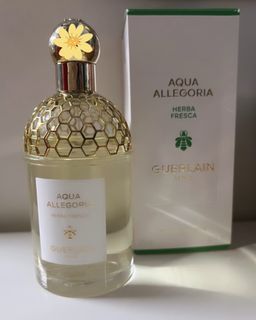 (Category: ) located in . Submitted by perfumista (Listing ID 1443807342, Image 1). Description: .