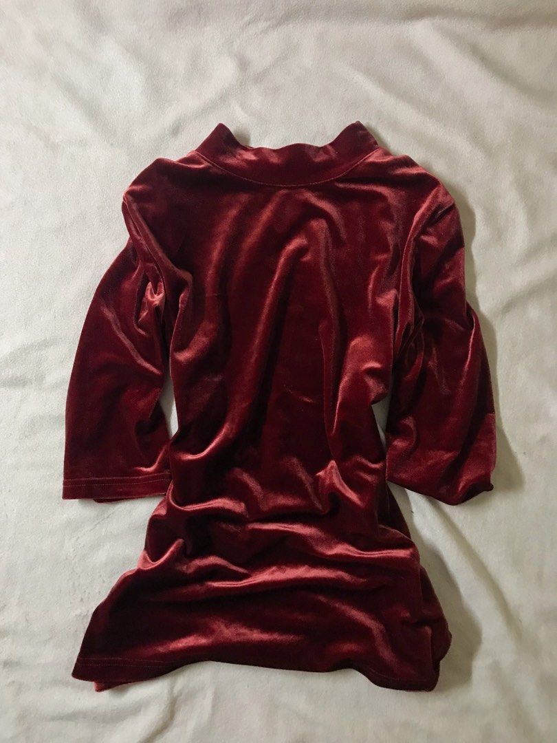Half Turtleneck Maroon Velvet Top (Category: Others Tops) located in Manila. Submitted by juichiro (Listing ID 1443901610, Image 2). Description: Half Turtleneck Maroon Velvet Top - Like new condition - Size small Price: ₱120 Loc: Sampaloc, Manila Delivery fee should be shouldered by the buyer.