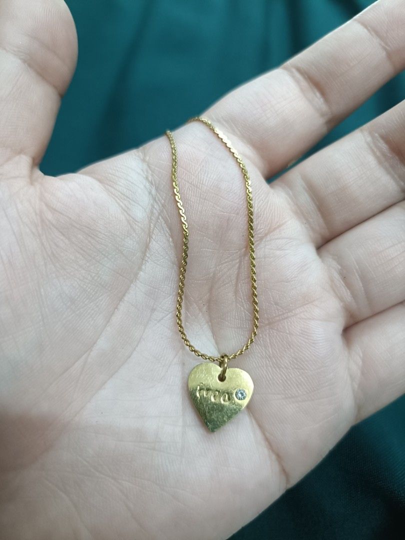 Heart pendant with diamond necklace (Category: Necklaces) located in Manila. Submitted by sheryhan1993 (Listing ID 1443835632, Image 3). Description: Selling as is, from Japan surplus. Buy at your own risk..