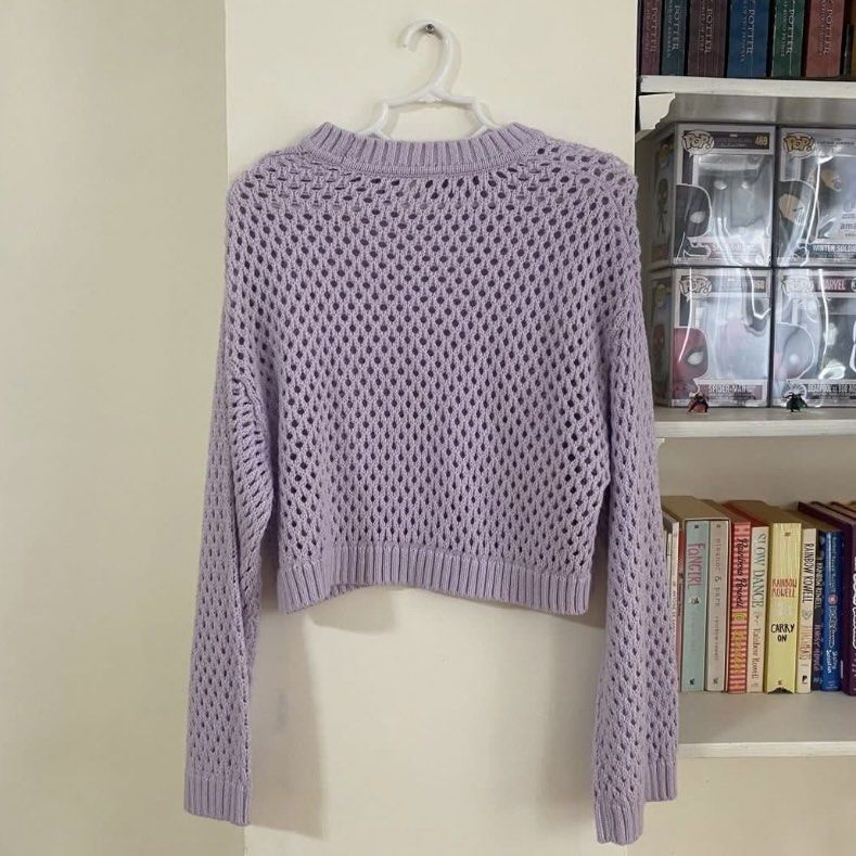 H&M | Purple Eyelet Knit Sweater (Category: Longsleeves) located in Ilagan. Submitted by sheadomingo (Listing ID 1443760688, Image 2). Description: .
